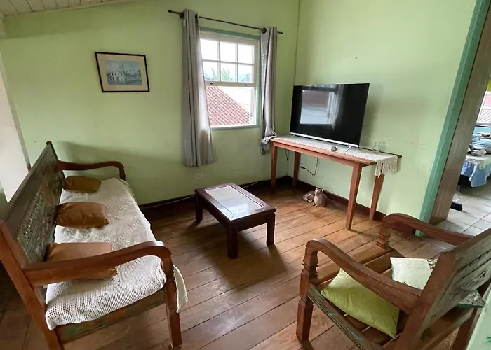 Casa com 2 quartos em Paraty com garagem 50m do centro histórico, Brasil