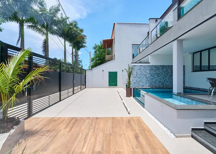 Villa Da Serra 2 - Casa Com Piscinas Privativas Vidro Paraty, Brasil