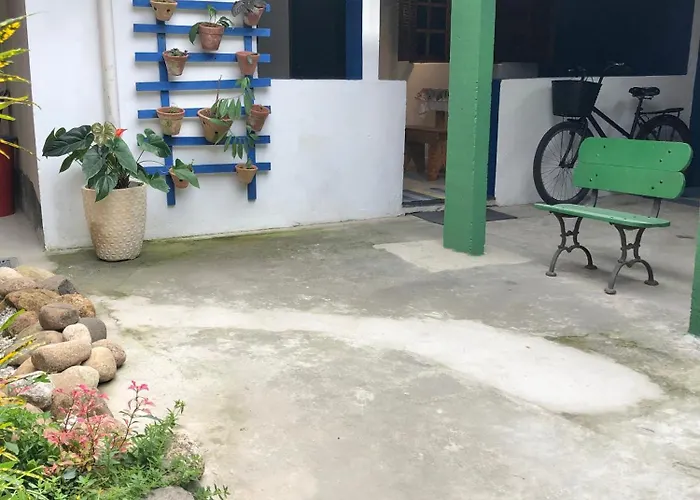 Quarto Azul Celeste Apartamento Paraty, Brasil